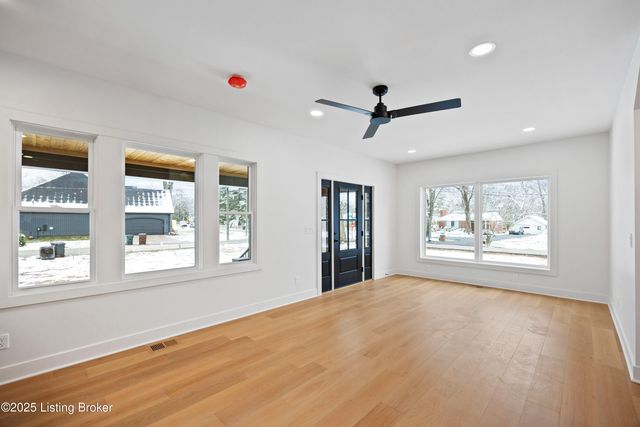 400 Wood Rd, Louisville, KY 40222