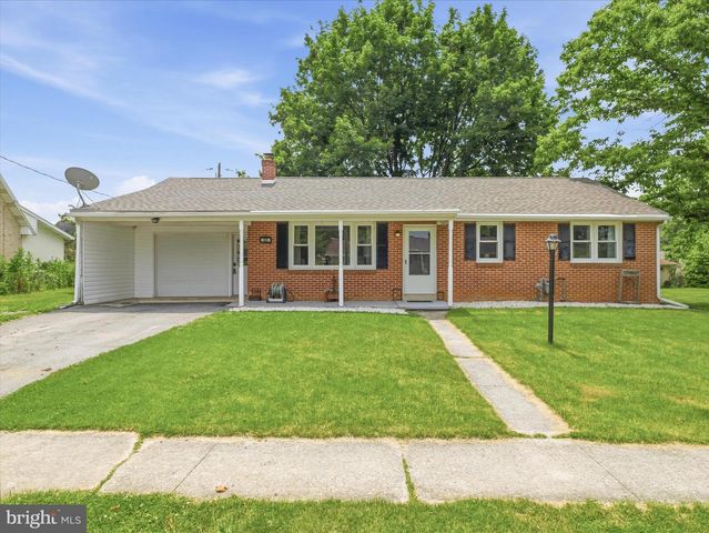 826 CRESCENT DR, Shippensburg, PA 17257