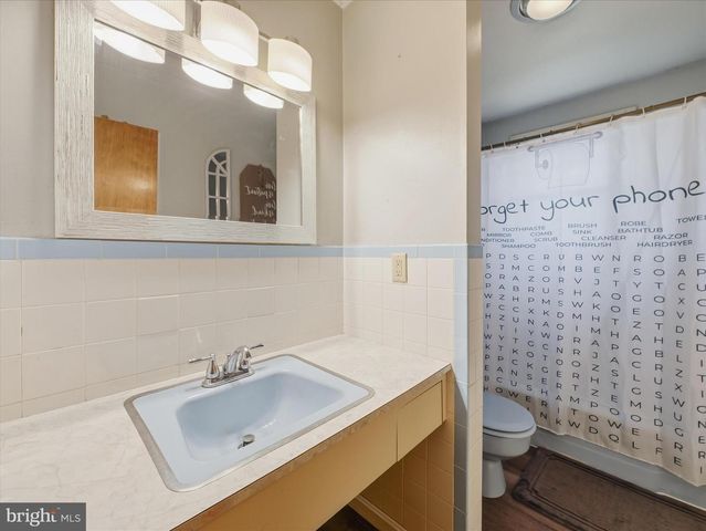 826 CRESCENT DR, Shippensburg, PA 17257
