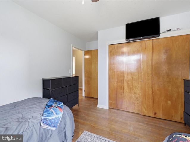 826 CRESCENT DR, Shippensburg, PA 17257