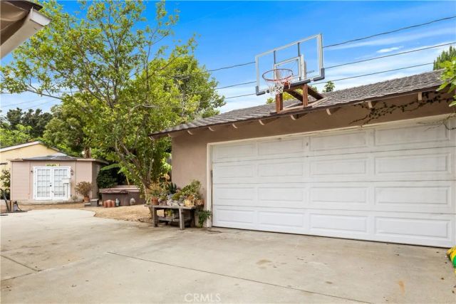309 Santa Anita Court, Sierra Madre, CA 91024