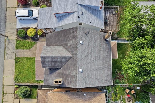 1124 Woodbourne Ave, Brookline, PA 15226