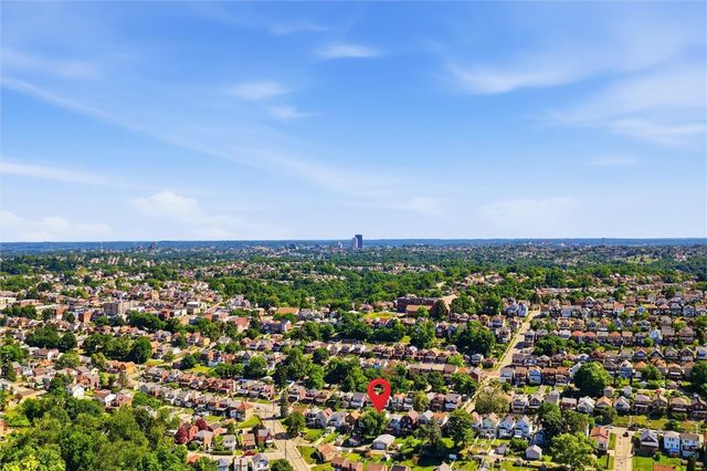 1124 Woodbourne Ave, Brookline, PA 15226