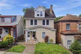1124 Woodbourne Ave, Brookline, PA 15226