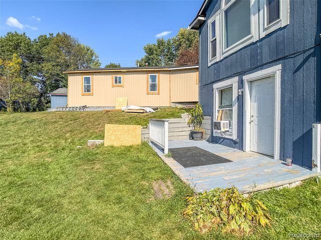 7441 Tipsico Lake Road, Holly, MI 48442