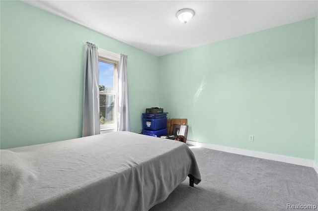 7441 Tipsico Lake Road, Holly, MI 48442