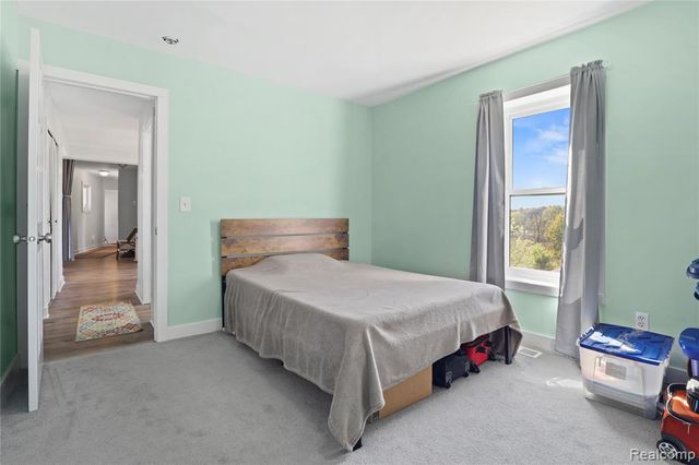 7441 Tipsico Lake Road, Holly, MI 48442