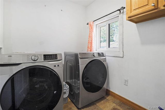 7441 Tipsico Lake Road, Holly, MI 48442