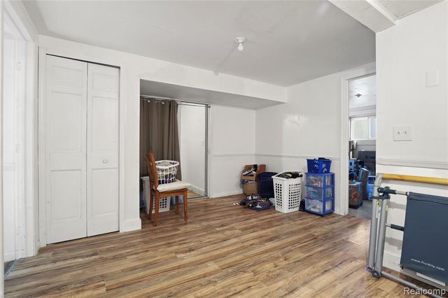 7441 Tipsico Lake Road, Holly, MI 48442