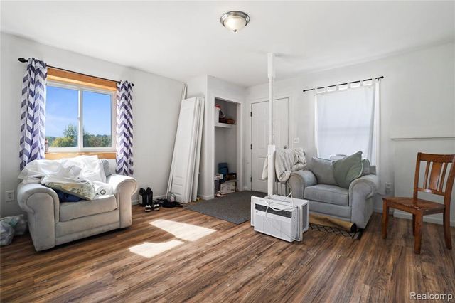 7441 Tipsico Lake Road, Holly, MI 48442