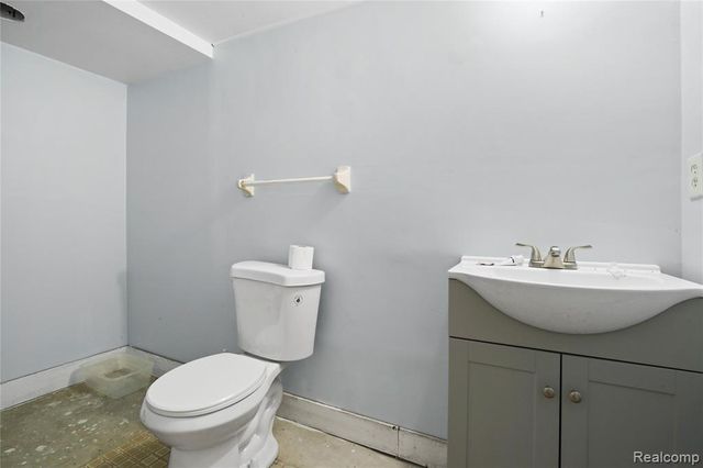 7441 Tipsico Lake Road, Holly, MI 48442