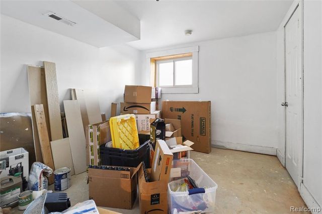 7441 Tipsico Lake Road, Holly, MI 48442