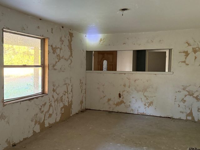 17410 County Road 366, Winona, TX 75792