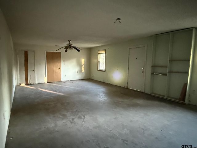 17410 County Road 366, Winona, TX 75792