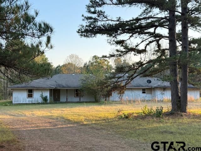 17410 County Road 366, Winona, TX 75792