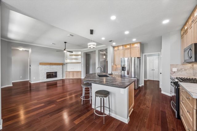 2519 Jasmine Ridge Court, Houston, TX 77062