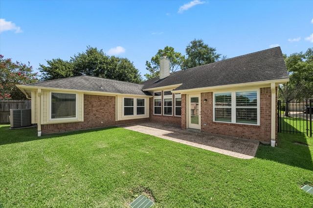 2519 Jasmine Ridge Court, Houston, TX 77062