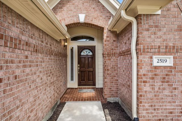 2519 Jasmine Ridge Court, Houston, TX 77062