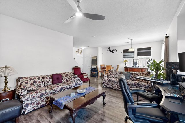 601 Menaul Boulevard NE UNIT 1404, Albuquerque, NM 87107
