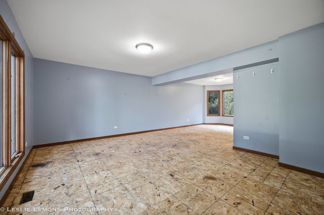 745 JAMESTOWNE Court, Sleepy Hollow, IL 60118