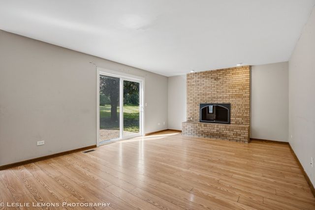 745 JAMESTOWNE Court, Sleepy Hollow, IL 60118