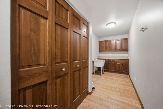 745 JAMESTOWNE Court, Sleepy Hollow, IL 60118