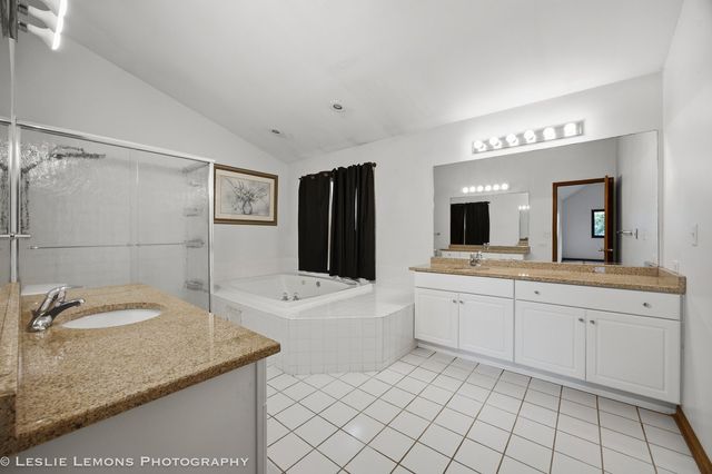 745 JAMESTOWNE Court, Sleepy Hollow, IL 60118