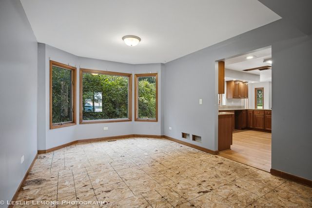 745 JAMESTOWNE Court, Sleepy Hollow, IL 60118