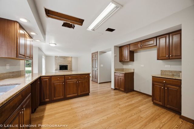 745 JAMESTOWNE Court, Sleepy Hollow, IL 60118