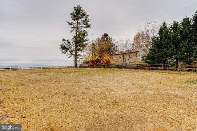 733 RECKORD RD, Fallston, MD 21047