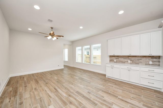 27315 Scarlet Paint Brush Drive, Hockley, TX 77447