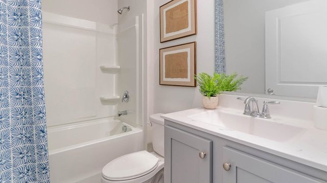 265 KIPLING DR, Oakland, TN 38060