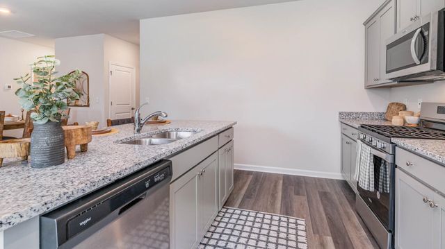 265 KIPLING DR, Oakland, TN 38060