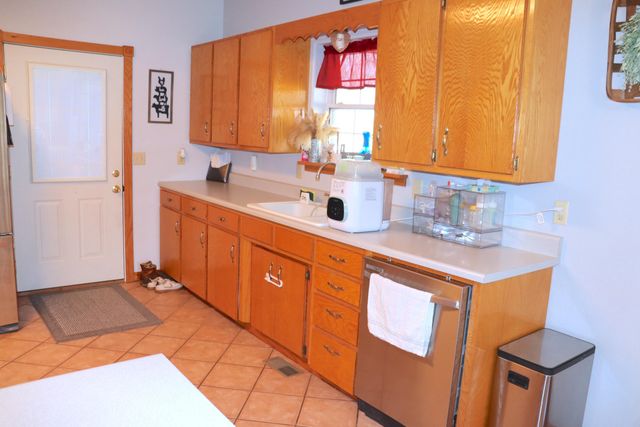 6809 State Highway A, Marshfield, MO 65706