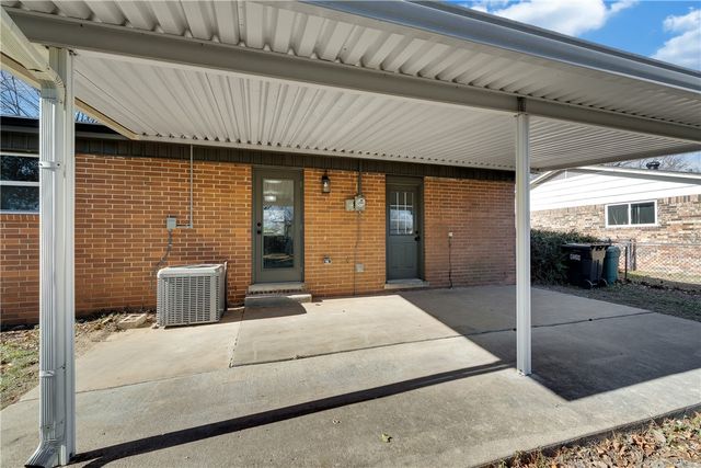 905 Thomas Boulevard, Springdale, AR 72762