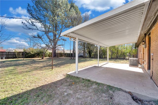 905 Thomas Boulevard, Springdale, AR 72762