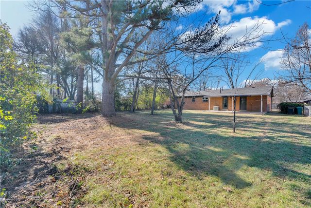 905 Thomas Boulevard, Springdale, AR 72762