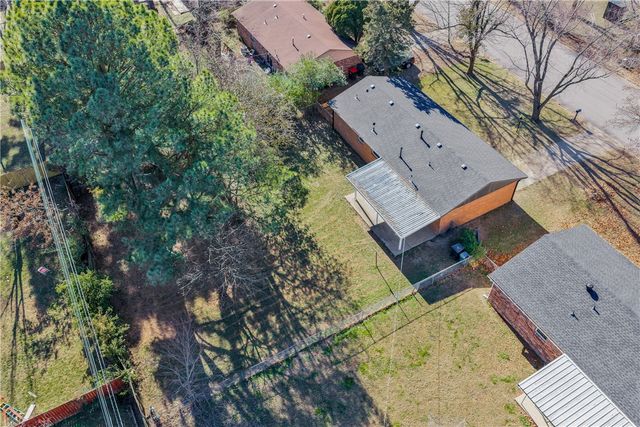 905 Thomas Boulevard, Springdale, AR 72762