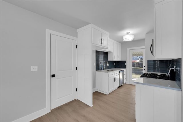 905 Thomas Boulevard, Springdale, AR 72762