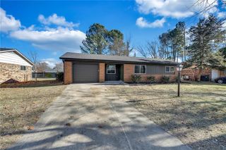 905 Thomas Boulevard, Springdale, AR 72762