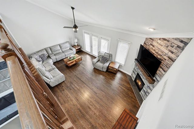 4337 Elaine Court, Utica, MI 48316