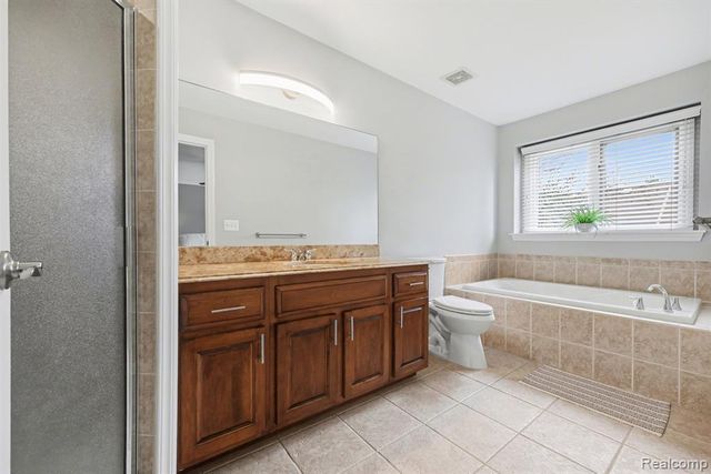 4337 Elaine Court, Utica, MI 48316