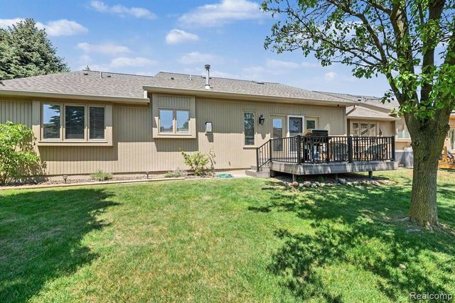 4337 Elaine Court, Utica, MI 48316