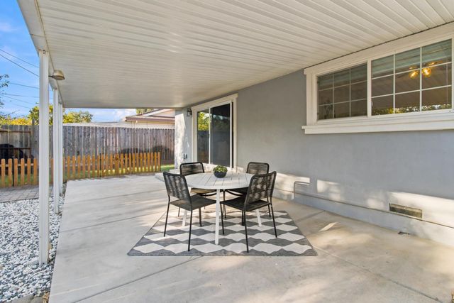 7217 Circlet Way, Citrus Heights, CA 95621