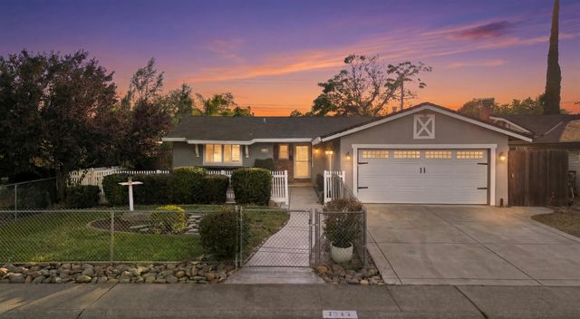 7217 Circlet Way, Citrus Heights, CA 95621