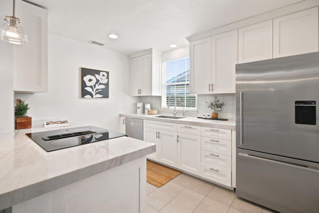 7217 Circlet Way, Citrus Heights, CA 95621