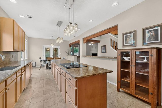 5036 Brown Bear Drive NE, Rio Rancho, NM 87144