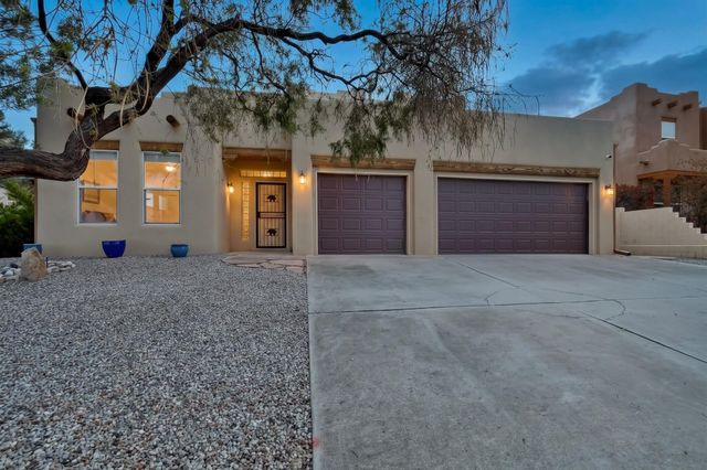 5036 Brown Bear Drive NE, Rio Rancho, NM 87144