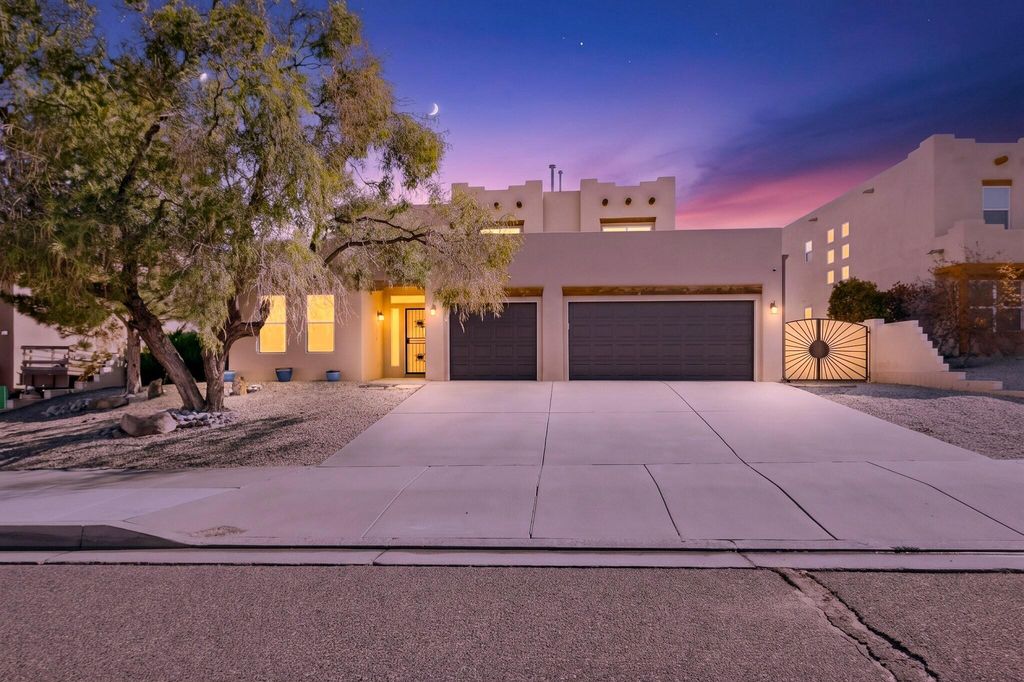 5036 Brown Bear Drive NE, Rio Rancho, NM 87144
