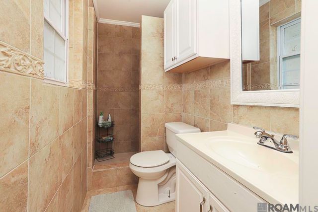 5716 Boutall St, Metairie, LA 70003